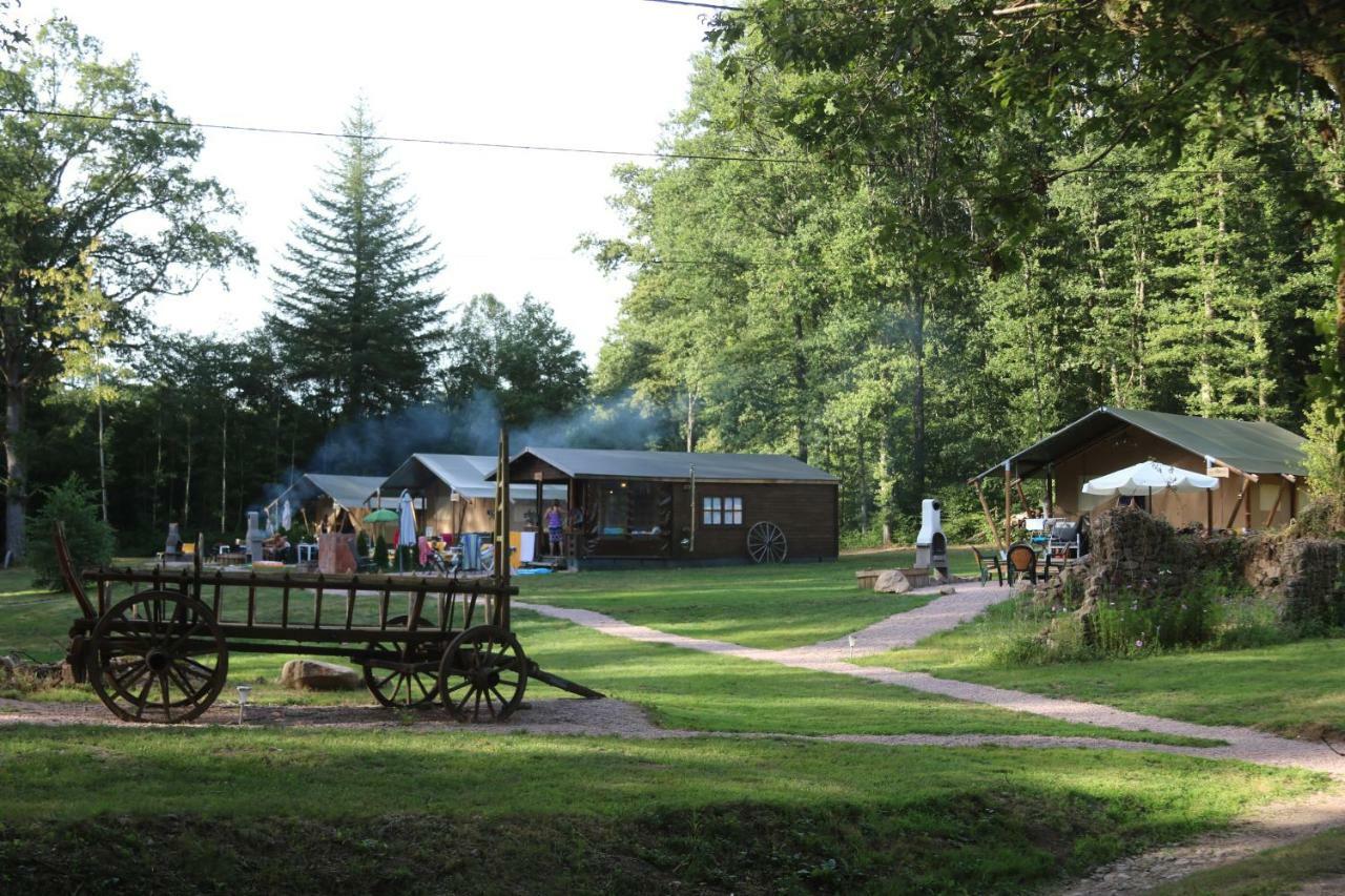 Готель Domaine Chez Jem Le Breuil  Екстер'єр фото